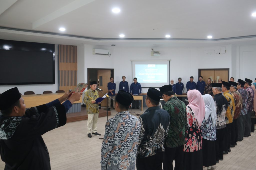 Rektor UIN Cirebon Lantik 12 Dosen Lektor Kepala, Dorong Percepatan Akreditasi Unggul